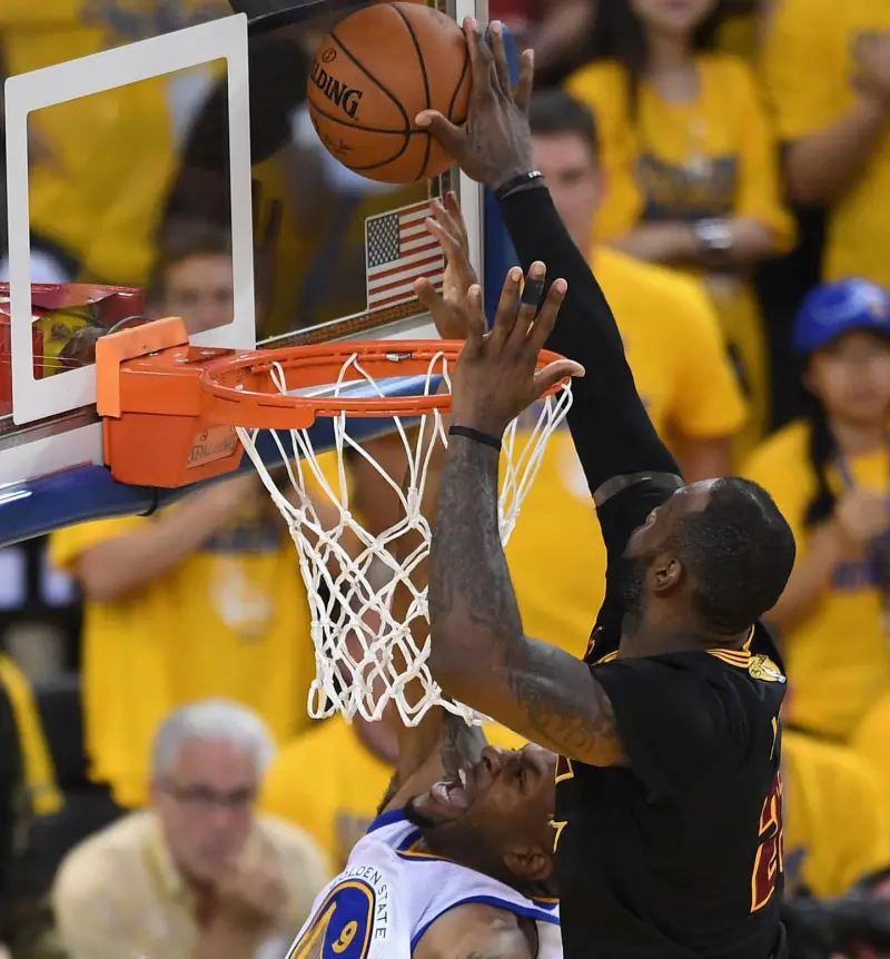 关于费城76人半决赛血战丹佛掘金,欧文砍下10记关键球,全场沸腾的信息 关于费城76人半决赛血战丹佛掘金,欧文砍下10记关键球,全场沸腾的信息